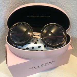 Eila Cherie NIB Sunglasses super cute round shades Case and Cloth included